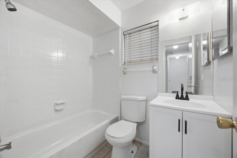 Appartement à louer à Orlando, Floride: 2 chambres, 77.76 m2 № 2408388 - photo 11