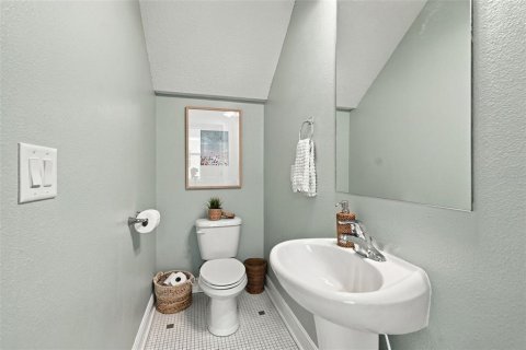 House in Tampa, Florida 3 bedrooms, 183.85 sq.m. № 2403416 - photo 11