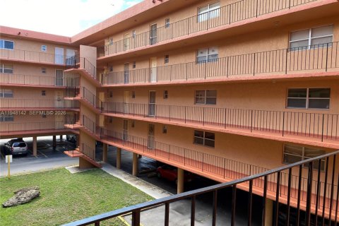 Квартира в Хайалиа, Флорида 2 спальни, 84.54м2 № 2005338