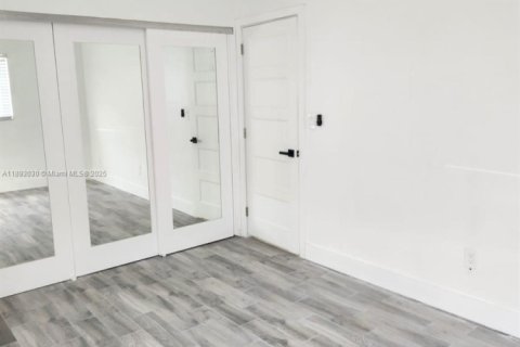Villa ou maison à louer à Miami, Floride: 4 chambres, 185.8 m2 № 1946714 - photo 9