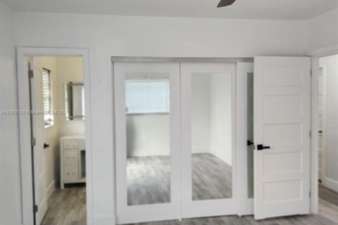 Villa ou maison à louer à Miami, Floride: 4 chambres, 185.8 m2 № 1946714 - photo 10