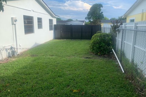 Villa ou maison à louer à Miami, Floride: 4 chambres, 185.8 m2 № 1946714 - photo 20