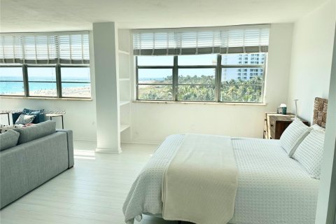 Condominio en alquiler en Miami Beach, Florida, 1 dormitorio, 59.46 m2 № 1993043 - foto 9