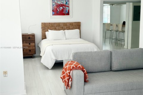 Condominio en alquiler en Miami Beach, Florida, 1 dormitorio, 59.46 m2 № 1993043 - foto 5