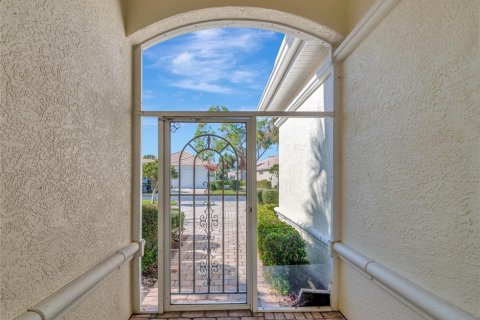 House in Sarasota, Florida 3 bedrooms, 172.61 sq.m. № 1733129 - photo 6