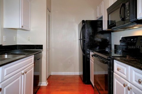Condominio en alquiler en Orlando, Florida, 2 dormitorios, 96.71 m2 № 1853929 - foto 5