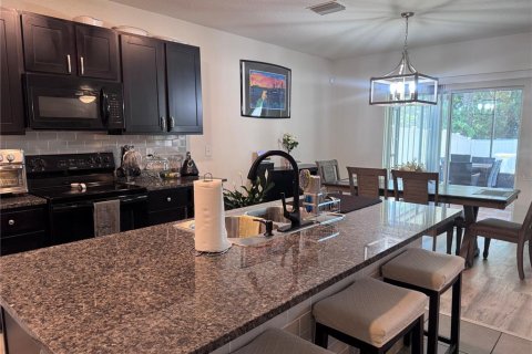 Villa ou maison à vendre à Thonotosassa, Floride: 5 chambres, 248.42 m2 № 1852756 - photo 7