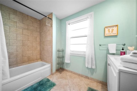 Casa en venta en Sarasota, Florida, 3 dormitorios, 176.98 m2 № 2267487 - foto 26