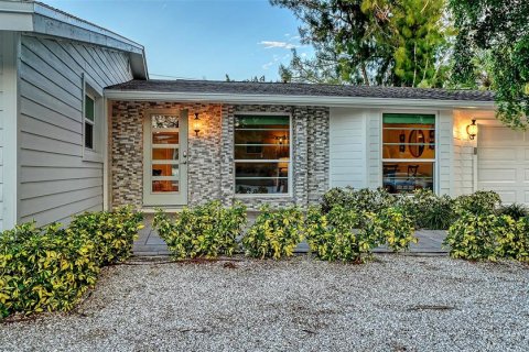 Casa en venta en Sarasota, Florida, 3 dormitorios, 176.98 m2 № 2267487 - foto 4