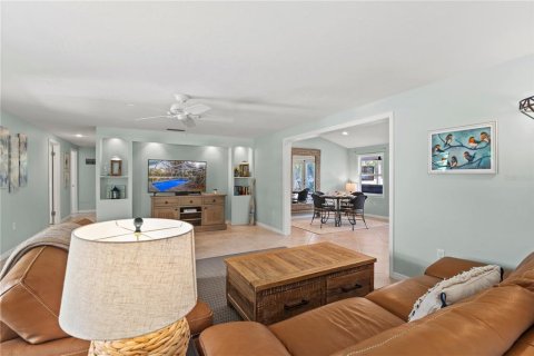 Casa en venta en Sarasota, Florida, 3 dormitorios, 176.98 m2 № 2267487 - foto 13