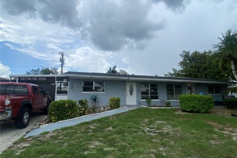 Villa ou maison à vendre à Lehigh Acres, Floride: 2 chambres № 2242914 - photo 4