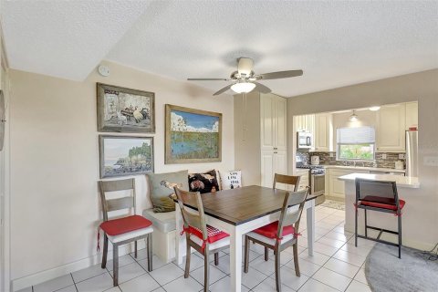 Condominio en venta en Saint Petersburg, Florida, 2 dormitorios, 116.59 m2 № 1574364 - foto 6