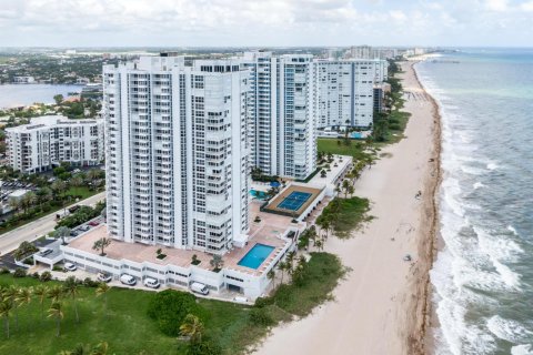 Купить кондоминиум в Помпано-Бич, Флорида 3 комнаты, 145.86м2, № 2249832 - фото 2