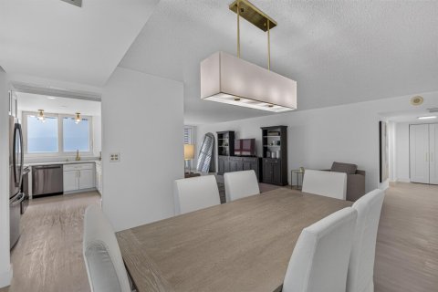 Купить кондоминиум в Помпано-Бич, Флорида 3 комнаты, 145.86м2, № 2249832 - фото 9