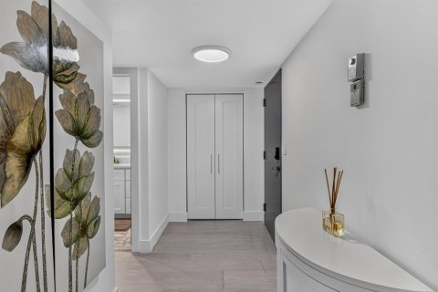 Купить кондоминиум в Помпано-Бич, Флорида 3 комнаты, 145.86м2, № 2249832 - фото 16