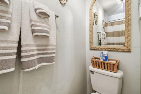 Condo in Saint Petersburg, Florida, 1 bedroom  № 1800593 - photo 14