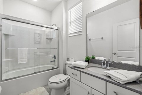 House in Kissimmee, Florida 12 bedrooms, 442.4 sq.m. № 2200695 - photo 13