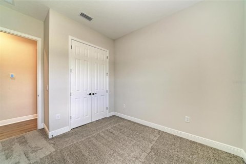 House in Zephyrhills, Florida 3 bedrooms, 142.51 sq.m. № 2137734 - photo 23