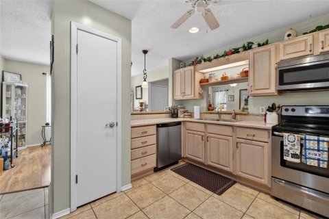 House in Port Orange, Florida 2 bedrooms, 130.62 sq.m. № 2165986 - photo 12