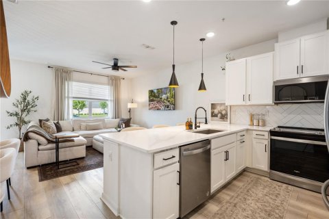 Touwnhouse à vendre à Orlando, Floride: 3 chambres, 138.52 m2 № 2204099 - photo 14