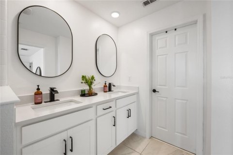 Touwnhouse à vendre à Orlando, Floride: 3 chambres, 138.52 m2 № 2204099 - photo 23