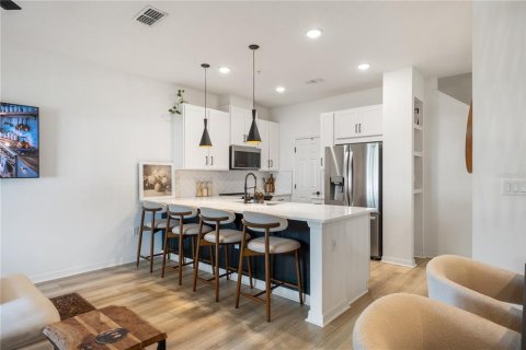 Touwnhouse à vendre à Orlando, Floride: 3 chambres, 138.52 m2 № 2204099 - photo 11