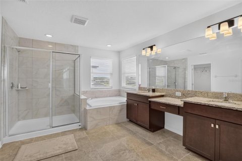 Villa ou maison à vendre à Land O' Lakes, Floride: 5 chambres, 308.06 m2 № 2227861 - photo 20