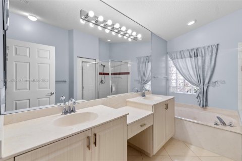 House in Boynton Beach, Florida 3 bedrooms, 149.76 sq.m. № 1730975 - photo 21
