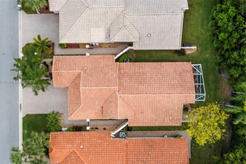 House in Boynton Beach, Florida 3 bedrooms, 149.76 sq.m. № 1730975 - photo 4