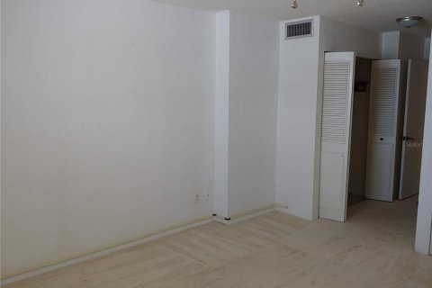 Condo in Ormond Beach, Florida, 2 bedrooms  № 1439644 - photo 26
