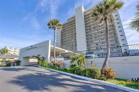 Condo in Ormond Beach, Florida, 2 bedrooms  № 1439644 - photo 1