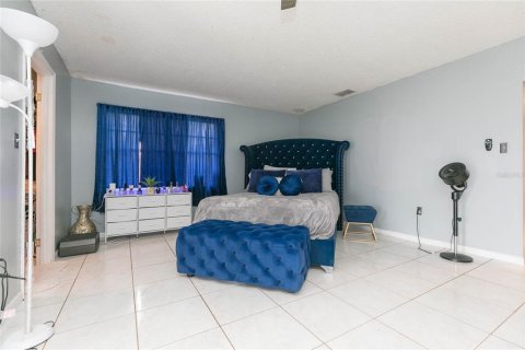 Casa en venta en Tampa, Florida, 4 dormitorios, 134.99 m2 № 2217999 - foto 23