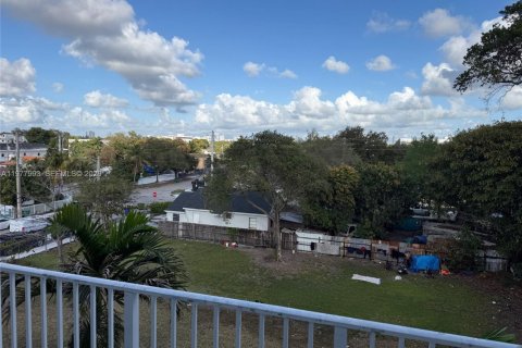 Copropriété à louer à Miami, Floride: 1 chambre, 53.05 m2 № 2046238 - photo 8