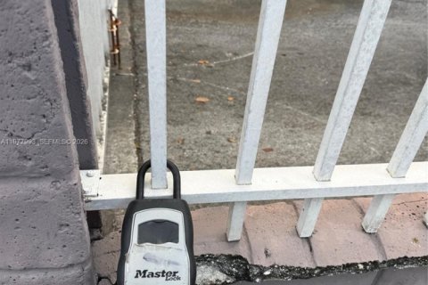 Copropriété à louer à Miami, Floride: 1 chambre, 53.05 m2 № 2046238 - photo 10