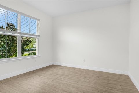 House in PINEWOOD RESERVE in Orlando, Florida 4 bedrooms, 199.18 sq.m. № 1602681 - photo 14