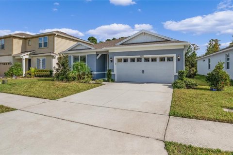 House in PINEWOOD RESERVE in Orlando, Florida 4 bedrooms, 199.18 sq.m. № 1602681 - photo 2