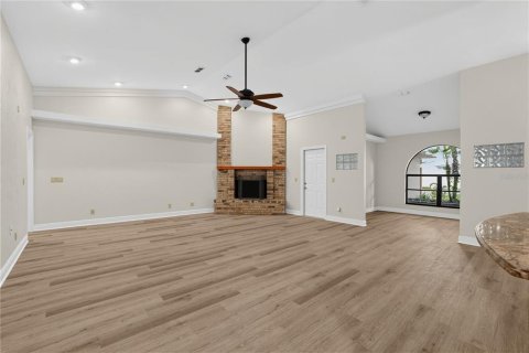 House in Brandon, Florida 4 bedrooms, 210.89 sq.m. № 2416337 - photo 26