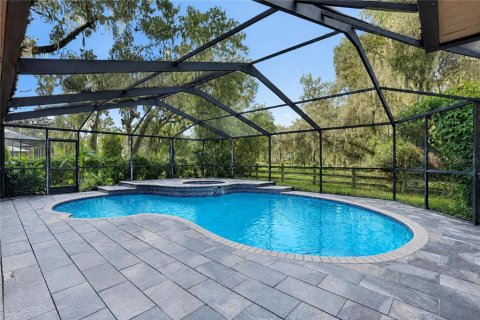 House in Brandon, Florida 4 bedrooms, 210.89 sq.m. № 2416337 - photo 29