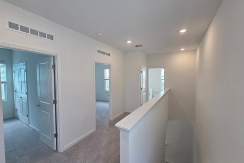 House in Clermont, Florida 3 bedrooms, 153.01 sq.m. № 1917829 - photo 12