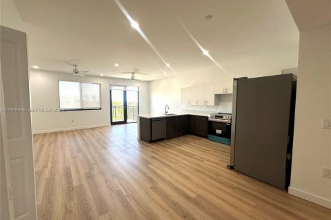 Studio à Pompano Beach, Floride № 1996991