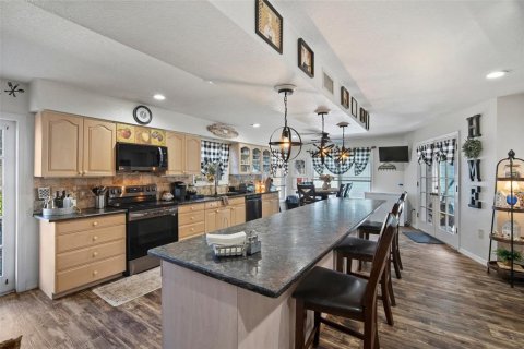 Villa ou maison à vendre à North Port, Floride: 3 chambres, 341.14 m2 № 1745361 - photo 10