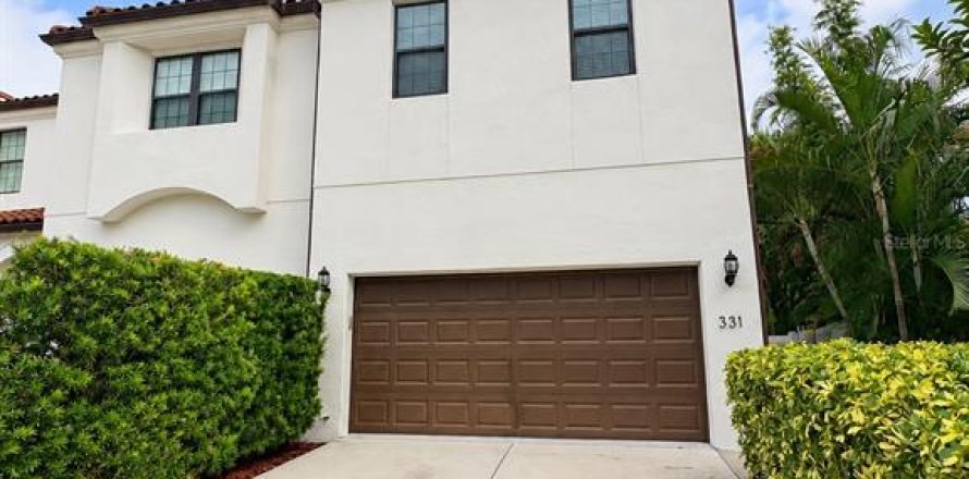 Touwnhouse à Tampa, Floride 4 chambres, 158.49 m2 № 2421905