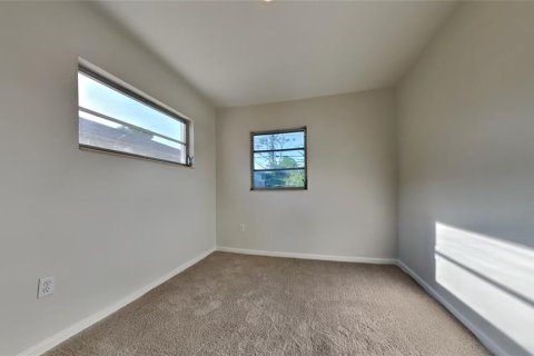 House in Orlando, Florida 3 bedrooms, 111.02 sq.m. № 1640442 - photo 14