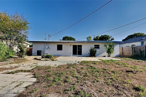 House in Orlando, Florida 3 bedrooms, 111.02 sq.m. № 1640442 - photo 17