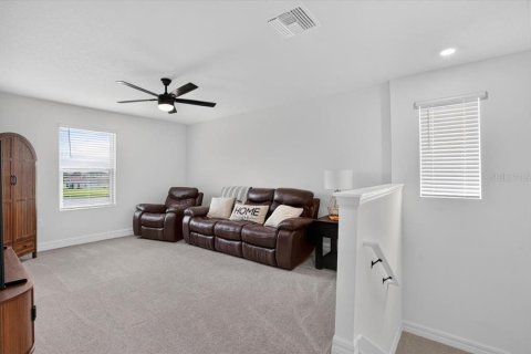 House in Parrish, Florida 4 bedrooms, 221.57 sq.m. № 2404639 - photo 17