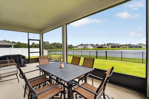 House in Parrish, Florida 4 bedrooms, 221.57 sq.m. № 2404639 - photo 25