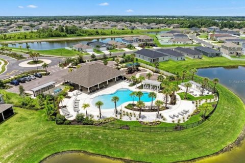 House in Parrish, Florida 4 bedrooms, 221.57 sq.m. № 2404639 - photo 23
