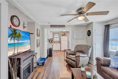 Casa en venta en Saint Petersburg, Florida, 2 dormitorios, 120.4 m2 № 2157274 - foto 13