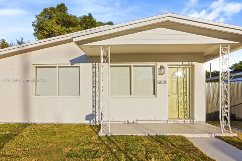 Купить виллу или дом в Майами, Флорида 3 спальни, 81.29м2, № 1974401 - фото 18