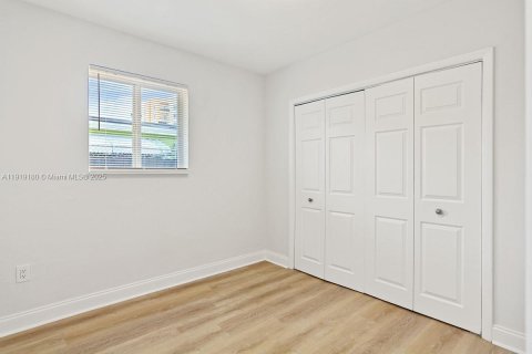 Купить виллу или дом в Майами, Флорида 3 спальни, 81.29м2, № 1974401 - фото 9